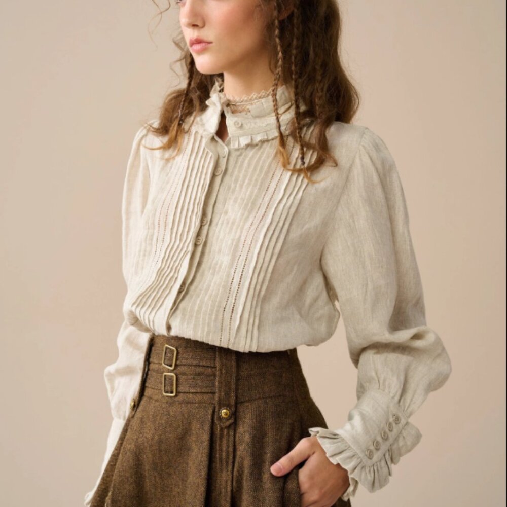 NWT Long sleeved pintucked linen blouse "Sharon 21" by Linennaive - S, Beige